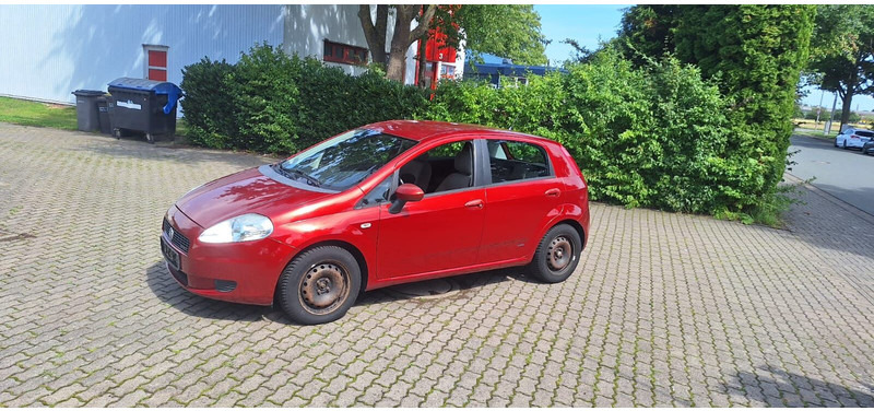 Fiat Punto - Henkilöauto: kuva Fiat Punto - Henkilöauto Fiat Punto - Henkilöauto: kuva Fiat Punto - Henkilöauto