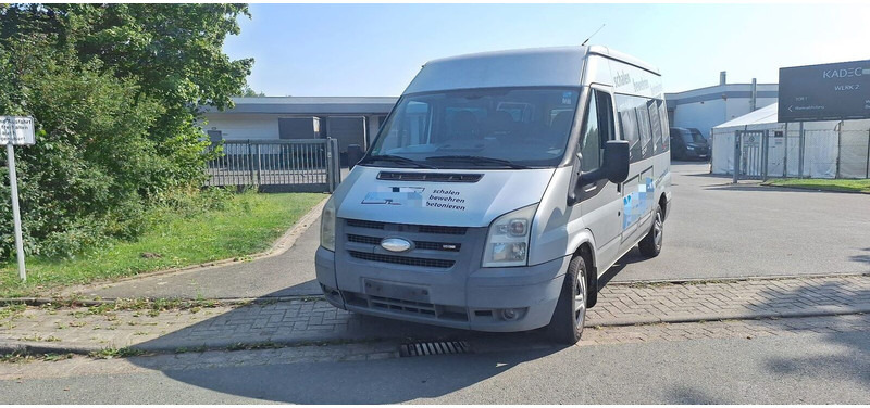 Ford Transit Tourneo - Minibussi, Pikkubussi: kuva Ford Transit Tourneo - Minibussi, Pikkubussi Ford Transit Tourneo - Minibussi, Pikkubussi: kuva Ford Transit Tourneo - Minibussi, Pikkubussi