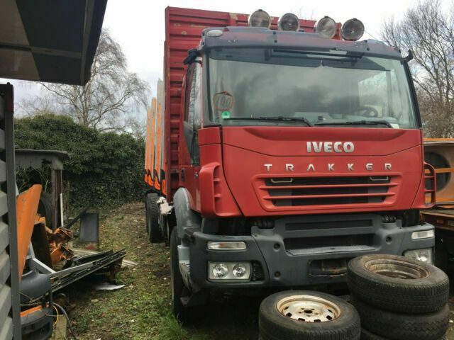 Iveco AD260T450PS 6x4 Blatt Blatt (E:5) - Puuauto, Nosturiauto: kuva Iveco AD260T450PS 6x4 Blatt Blatt (E:5) - Puuauto, Nosturiauto Iveco AD260T450PS 6x4 Blatt Blatt (E:5) - Puuauto, Nosturiauto: kuva Iveco AD260T450PS 6x4 Blatt Blatt (E:5) - Puuauto, Nosturiauto