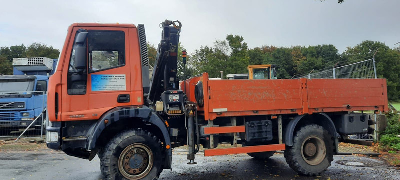 Iveco ML110-220 4x4 mit Kran+Funk - Lava-kuorma-auto, Nosturiauto: kuva Iveco ML110-220 4x4 mit Kran+Funk - Lava-kuorma-auto, Nosturiauto Iveco ML110-220 4x4 mit Kran+Funk - Lava-kuorma-auto, Nosturiauto: kuva Iveco ML110-220 4x4 mit Kran+Funk - Lava-kuorma-auto, Nosturiauto