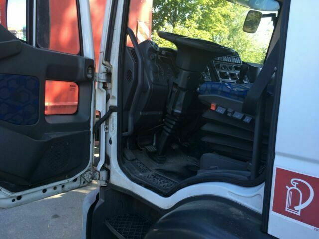 Iveco ML120 E22 Kühlkoffer LBW Deutsche Maschine - Refrigeraattori kuorma-auto: kuva Iveco ML120 E22 Kühlkoffer LBW Deutsche Maschine - Refrigeraattori kuorma-auto Iveco ML120 E22 Kühlkoffer LBW Deutsche Maschine - Refrigeraattori kuorma-auto: kuva Iveco ML120 E22 Kühlkoffer LBW Deutsche Maschine - Refrigeraattori kuorma-auto