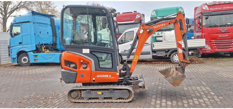 Kubota KX018-4 - Minikuormaaja: kuva Kubota KX018-4 - Minikuormaaja Kubota KX018-4 - Minikuormaaja: kuva Kubota KX018-4 - Minikuormaaja