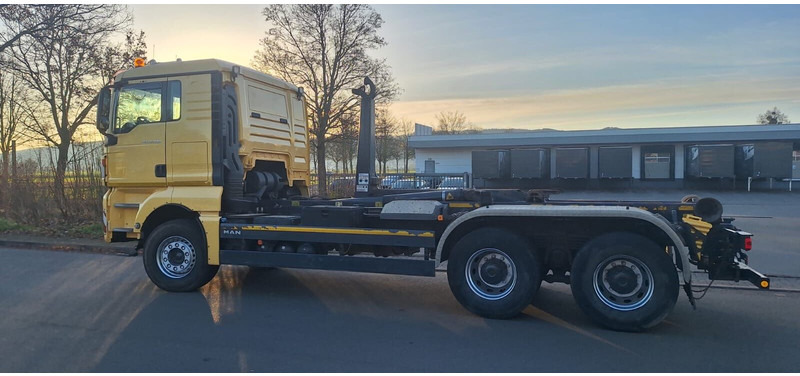 MAN 26.480 TGX - Koukkulava kuorma-auto: kuva MAN 26.480 TGX - Koukkulava kuorma-auto MAN 26.480 TGX - Koukkulava kuorma-auto: kuva MAN 26.480 TGX - Koukkulava kuorma-auto