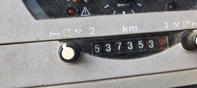 MAN L2000 Abrollkipper - Koukkulava kuorma-auto: kuva MAN L2000 Abrollkipper - Koukkulava kuorma-auto MAN L2000 Abrollkipper - Koukkulava kuorma-auto: kuva MAN L2000 Abrollkipper - Koukkulava kuorma-auto