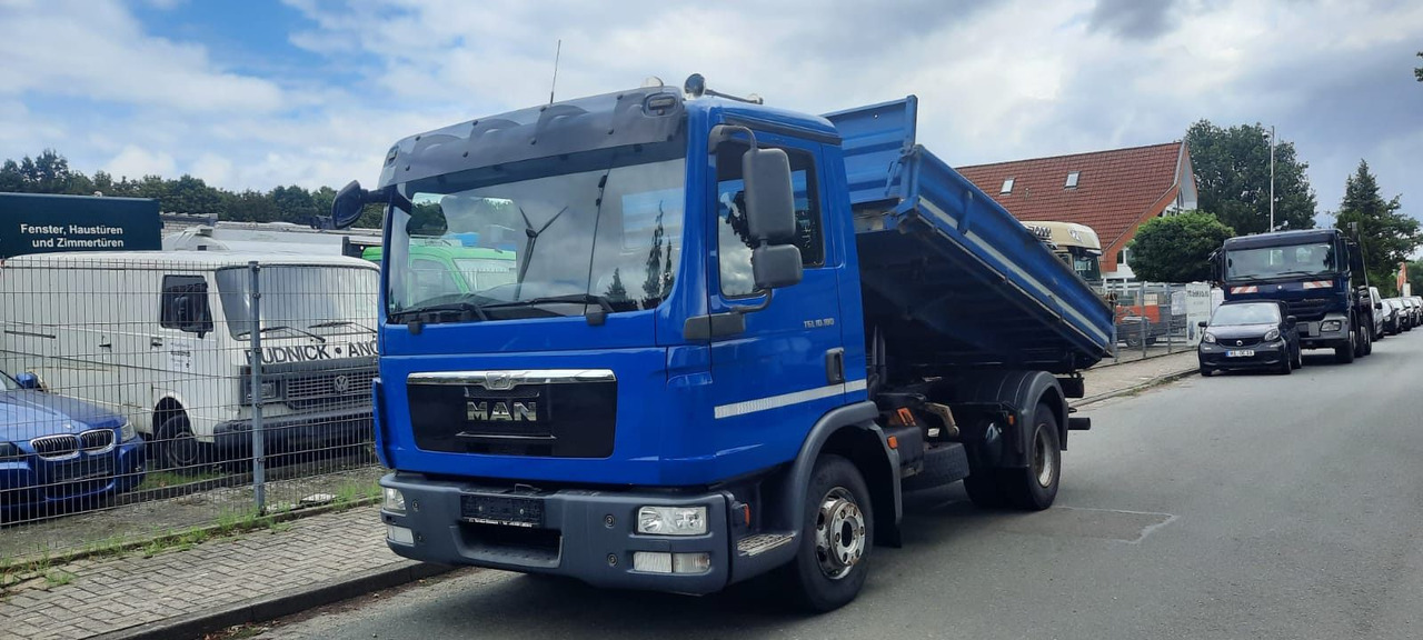 MAN TGL10.180K 12.180K 4x2 Kipper AHK Diff/Sperre - Kippiauto kuorma-auto: kuva MAN TGL10.180K 12.180K 4x2 Kipper AHK Diff/Sperre - Kippiauto kuorma-auto MAN TGL10.180K 12.180K 4x2 Kipper AHK Diff/Sperre - Kippiauto kuorma-auto: kuva MAN TGL10.180K 12.180K 4x2 Kipper AHK Diff/Sperre - Kippiauto kuorma-auto