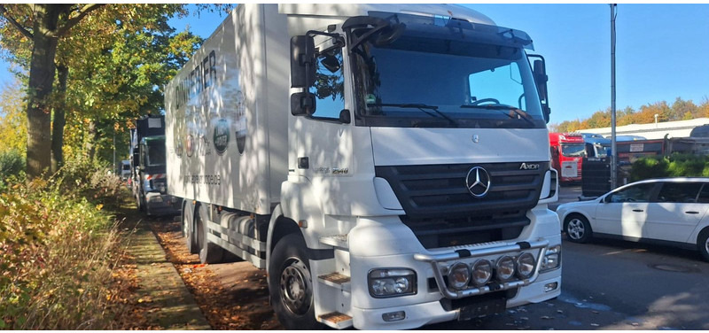 Mercedes-Benz 2540 Koffer mit LBW - Umpikori kuorma-auto: kuva Mercedes-Benz 2540 Koffer mit LBW - Umpikori kuorma-auto Mercedes-Benz 2540 Koffer mit LBW - Umpikori kuorma-auto: kuva Mercedes-Benz 2540 Koffer mit LBW - Umpikori kuorma-auto