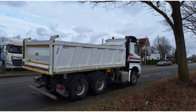 Mercedes-Benz 2651 3351K 6x6 HD Arocs 5 Nur Aufbau - Kippiauto kuorma-auto: kuva Mercedes-Benz 2651 3351K 6x6 HD Arocs 5 Nur Aufbau - Kippiauto kuorma-auto Mercedes-Benz 2651 3351K 6x6 HD Arocs 5 Nur Aufbau - Kippiauto kuorma-auto: kuva Mercedes-Benz 2651 3351K 6x6 HD Arocs 5 Nur Aufbau - Kippiauto kuorma-auto