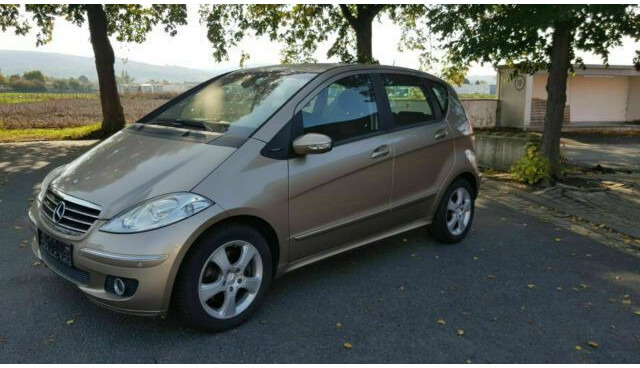 Mercedes-Benz A-Klasse 200 CDI - Henkilöauto: kuva Mercedes-Benz A-Klasse 200 CDI - Henkilöauto Mercedes-Benz A-Klasse 200 CDI - Henkilöauto: kuva Mercedes-Benz A-Klasse 200 CDI - Henkilöauto