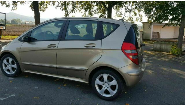 Mercedes-Benz A-Klasse 200 CDI - Henkilöauto: kuva Mercedes-Benz A-Klasse 200 CDI - Henkilöauto Mercedes-Benz A-Klasse 200 CDI - Henkilöauto: kuva Mercedes-Benz A-Klasse 200 CDI - Henkilöauto