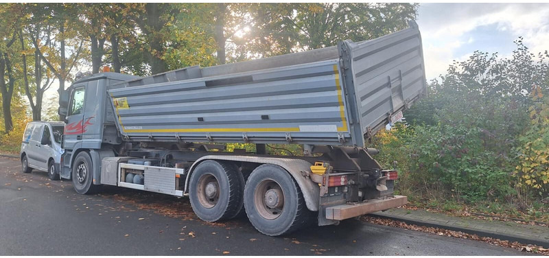 Mercedes-Benz Actros 2651 - Kippiauto kuorma-auto: kuva Mercedes-Benz Actros 2651 - Kippiauto kuorma-auto Mercedes-Benz Actros 2651 - Kippiauto kuorma-auto: kuva Mercedes-Benz Actros 2651 - Kippiauto kuorma-auto