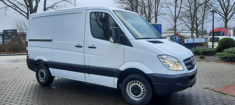 Mercedes-Benz Sprinter 316 Kastenwagen - Pieni pakettiauto: kuva Mercedes-Benz Sprinter 316 Kastenwagen - Pieni pakettiauto Mercedes-Benz Sprinter 316 Kastenwagen - Pieni pakettiauto: kuva Mercedes-Benz Sprinter 316 Kastenwagen - Pieni pakettiauto