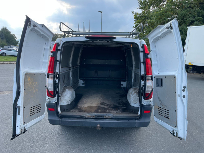 Pieni pakettiauto Mercedes-Benz Vito 111: kuva Pieni pakettiauto Mercedes-Benz Vito 111