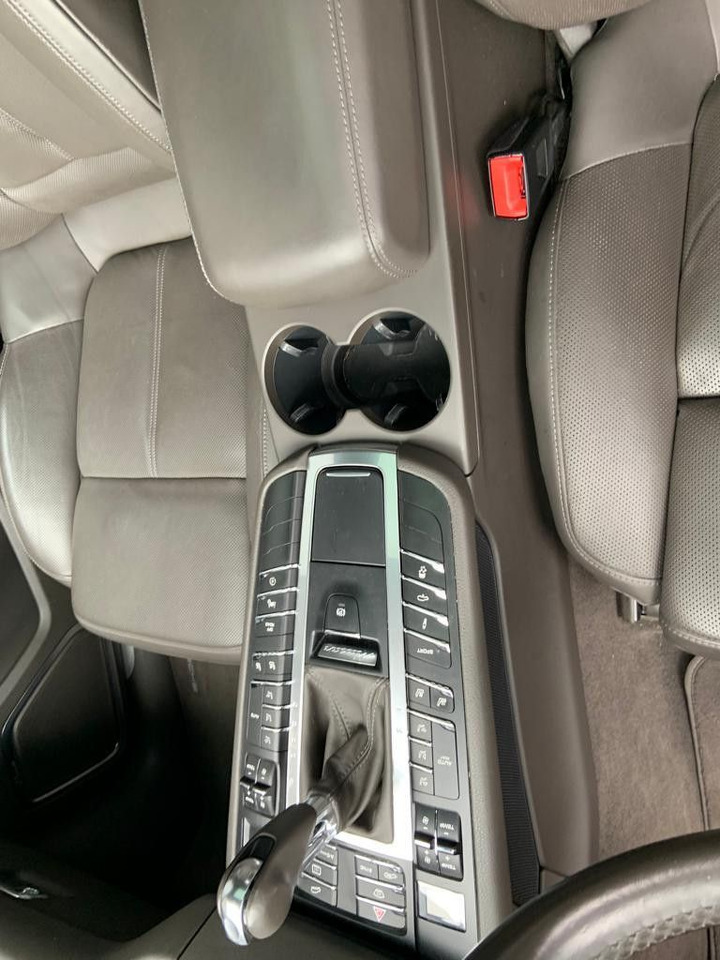 Porsche Macan S Diesel - Maasturi/ Katumaasturi: kuva Porsche Macan S Diesel - Maasturi/ Katumaasturi Porsche Macan S Diesel - Maasturi/ Katumaasturi: kuva Porsche Macan S Diesel - Maasturi/ Katumaasturi