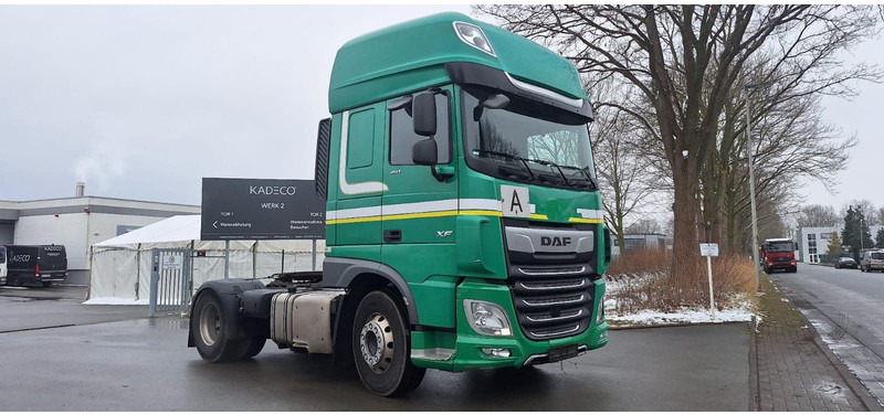 DAF 106-450 Super Spacs G.Haus/Hoch German - Vetopöytäauto: kuva DAF 106-450 Super Spacs G.Haus/Hoch German - Vetopöytäauto DAF 106-450 Super Spacs G.Haus/Hoch German - Vetopöytäauto: kuva DAF 106-450 Super Spacs G.Haus/Hoch German - Vetopöytäauto