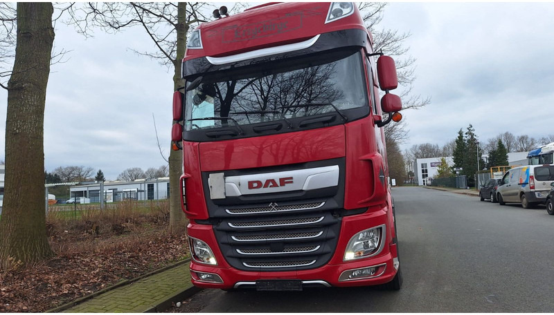DAF 106-530 Super Spacs G.Haus/Hoch German - Vetopöytäauto: kuva DAF 106-530 Super Spacs G.Haus/Hoch German - Vetopöytäauto DAF 106-530 Super Spacs G.Haus/Hoch German - Vetopöytäauto: kuva DAF 106-530 Super Spacs G.Haus/Hoch German - Vetopöytäauto