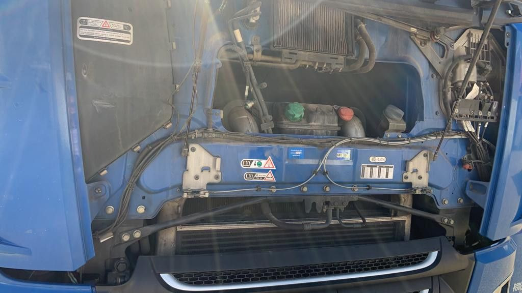 DAF XF 106.440PS SC SZM Top zustand 1-Hand - Vetopöytäauto: kuva DAF XF 106.440PS SC SZM Top zustand 1-Hand - Vetopöytäauto DAF XF 106.440PS SC SZM Top zustand 1-Hand - Vetopöytäauto: kuva DAF XF 106.440PS SC SZM Top zustand 1-Hand - Vetopöytäauto