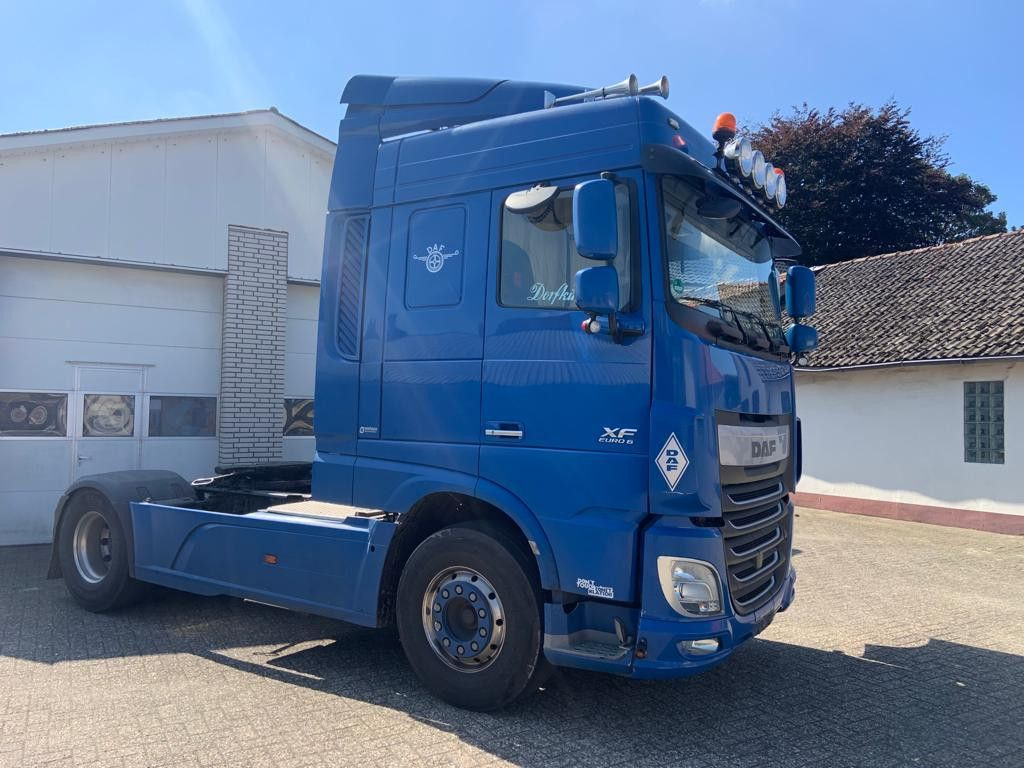 DAF XF 106.440PS SC SZM Top zustand 1-Hand - Vetopöytäauto: kuva DAF XF 106.440PS SC SZM Top zustand 1-Hand - Vetopöytäauto DAF XF 106.440PS SC SZM Top zustand 1-Hand - Vetopöytäauto: kuva DAF XF 106.440PS SC SZM Top zustand 1-Hand - Vetopöytäauto