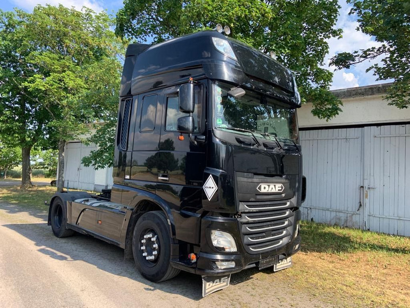 DAF XF 106/460 SSC Vollausstattung - Vetopöytäauto: kuva DAF XF 106/460 SSC Vollausstattung - Vetopöytäauto DAF XF 106/460 SSC Vollausstattung - Vetopöytäauto: kuva DAF XF 106/460 SSC Vollausstattung - Vetopöytäauto