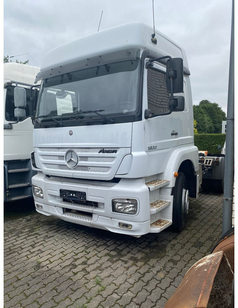 Mercedes-Benz 1833LS G.Haus/Hochdach - Vetopöytäauto: kuva Mercedes-Benz 1833LS G.Haus/Hochdach - Vetopöytäauto Mercedes-Benz 1833LS G.Haus/Hochdach - Vetopöytäauto: kuva Mercedes-Benz 1833LS G.Haus/Hochdach - Vetopöytäauto