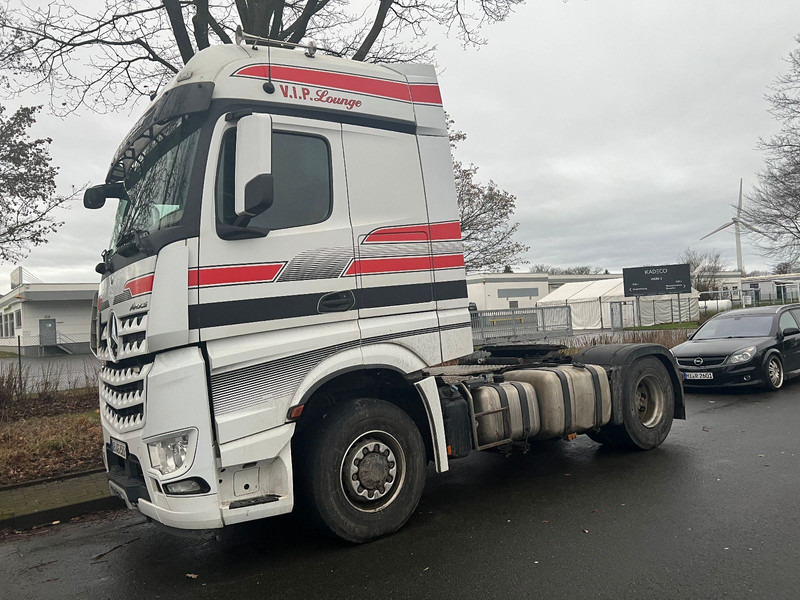 Mercedes-Benz 1845 Arocs 4x4 HD 1-Hand - Vetopöytäauto: kuva Mercedes-Benz 1845 Arocs 4x4 HD 1-Hand - Vetopöytäauto Mercedes-Benz 1845 Arocs 4x4 HD 1-Hand - Vetopöytäauto: kuva Mercedes-Benz 1845 Arocs 4x4 HD 1-Hand - Vetopöytäauto