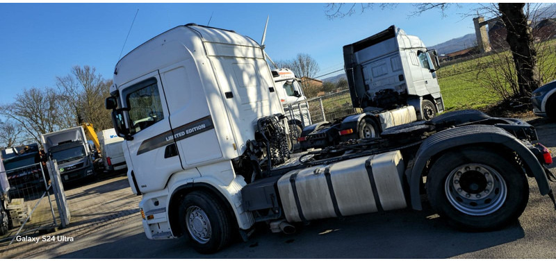 Scania R440 SZM - Vetopöytäauto: kuva Scania R440 SZM - Vetopöytäauto Scania R440 SZM - Vetopöytäauto: kuva Scania R440 SZM - Vetopöytäauto