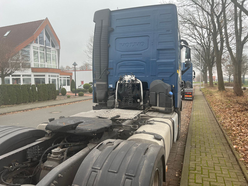 Volvo FH460 G.Haus/Hochdach 1-Hand Kipperhy - Vetopöytäauto: kuva Volvo FH460 G.Haus/Hochdach 1-Hand Kipperhy - Vetopöytäauto Volvo FH460 G.Haus/Hochdach 1-Hand Kipperhy - Vetopöytäauto: kuva Volvo FH460 G.Haus/Hochdach 1-Hand Kipperhy - Vetopöytäauto