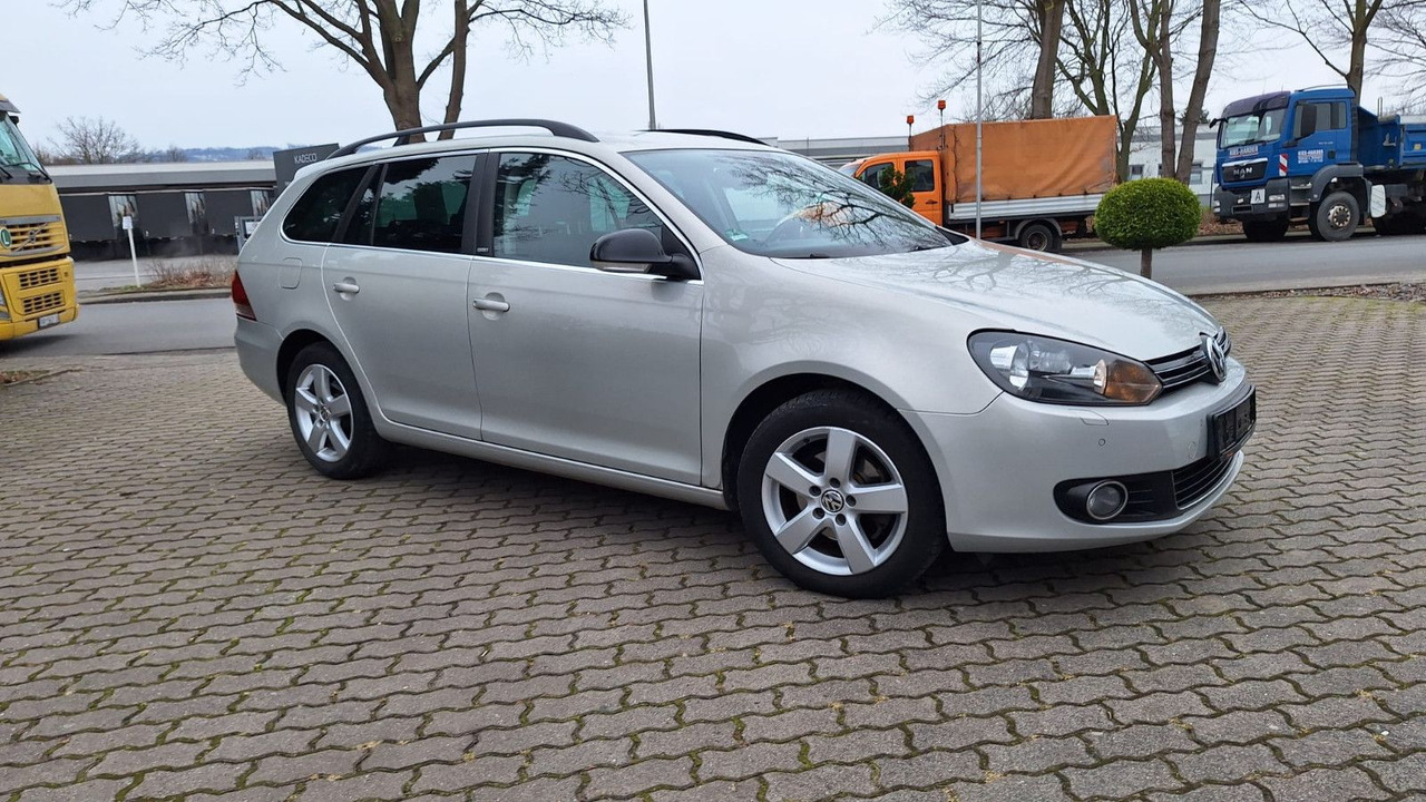 Volkswagen Golf VI Variant Style - Henkilöauto: kuva Volkswagen Golf VI Variant Style - Henkilöauto Volkswagen Golf VI Variant Style - Henkilöauto: kuva Volkswagen Golf VI Variant Style - Henkilöauto