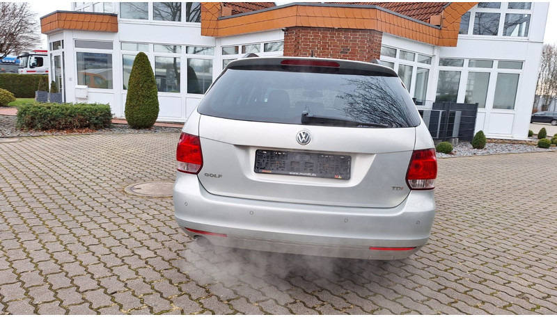 Volkswagen Golf Variant Style - Farmari: kuva Volkswagen Golf Variant Style - Farmari Volkswagen Golf Variant Style - Farmari: kuva Volkswagen Golf Variant Style - Farmari