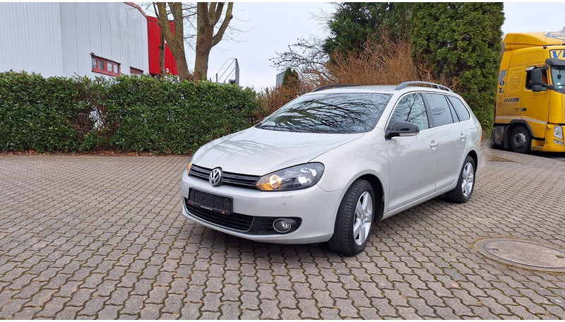 Volkswagen Golf Variant Style - Farmari: kuva Volkswagen Golf Variant Style - Farmari Volkswagen Golf Variant Style - Farmari: kuva Volkswagen Golf Variant Style - Farmari