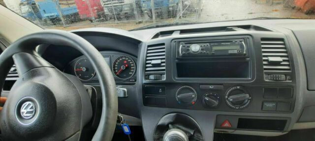 Pieni pakettiauto Volkswagen Transporter TDI Kastenwagen Lang: kuva Pieni pakettiauto Volkswagen Transporter TDI Kastenwagen Lang Pieni pakettiauto Volkswagen Transporter TDI Kastenwagen Lang: kuva Pieni pakettiauto Volkswagen Transporter TDI Kastenwagen Lang