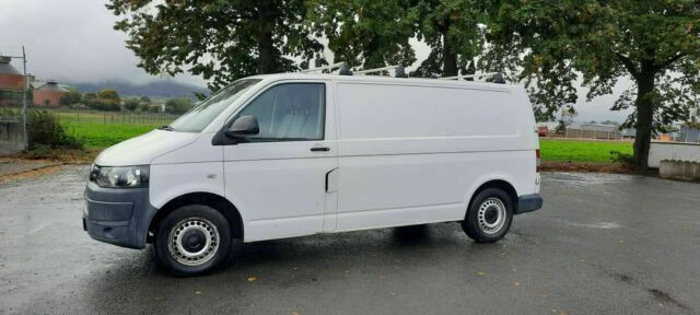 Volkswagen Transporter TDI Kastenwagen Lang - Pieni pakettiauto: kuva Volkswagen Transporter TDI Kastenwagen Lang - Pieni pakettiauto Volkswagen Transporter TDI Kastenwagen Lang - Pieni pakettiauto: kuva Volkswagen Transporter TDI Kastenwagen Lang - Pieni pakettiauto