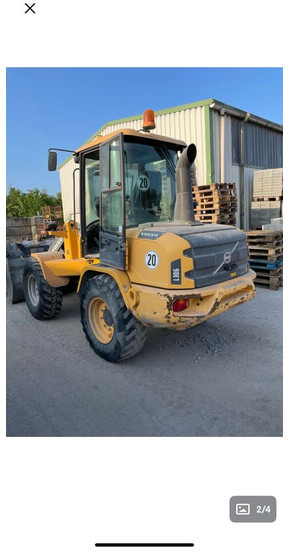 Volvo L30G - Pyöräkuormaaja: kuva Volvo L30G - Pyöräkuormaaja Volvo L30G - Pyöräkuormaaja: kuva Volvo L30G - Pyöräkuormaaja