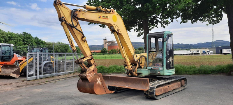 Yanmar Vio 70 - Minikuormaaja: kuva Yanmar Vio 70 - Minikuormaaja Yanmar Vio 70 - Minikuormaaja: kuva Yanmar Vio 70 - Minikuormaaja