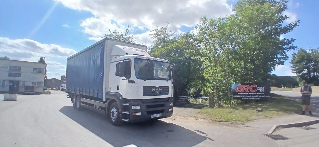 2007 MAN TGS 26 Curtainside Truck - Pressukapelli kuorma-auto: kuva 2007 MAN TGS 26 Curtainside Truck - Pressukapelli kuorma-auto 2007 MAN TGS 26 Curtainside Truck - Pressukapelli kuorma-auto: kuva 2007 MAN TGS 26 Curtainside Truck - Pressukapelli kuorma-auto