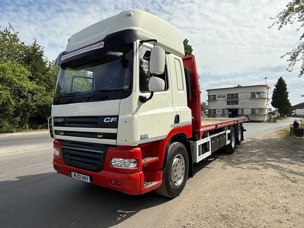 2012 DAF CF 85.510 10 Tyre Rear Lift Flatbed - Lava-kuorma-auto: kuva 2012 DAF CF 85.510 10 Tyre Rear Lift Flatbed - Lava-kuorma-auto 2012 DAF CF 85.510 10 Tyre Rear Lift Flatbed - Lava-kuorma-auto: kuva 2012 DAF CF 85.510 10 Tyre Rear Lift Flatbed - Lava-kuorma-auto