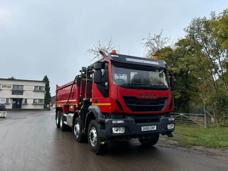 2016 Iveco Trakker Tipper/Grab Truck EKF - Kippiauto kuorma-auto: kuva 2016 Iveco Trakker Tipper/Grab Truck EKF - Kippiauto kuorma-auto 2016 Iveco Trakker Tipper/Grab Truck EKF - Kippiauto kuorma-auto: kuva 2016 Iveco Trakker Tipper/Grab Truck EKF - Kippiauto kuorma-auto