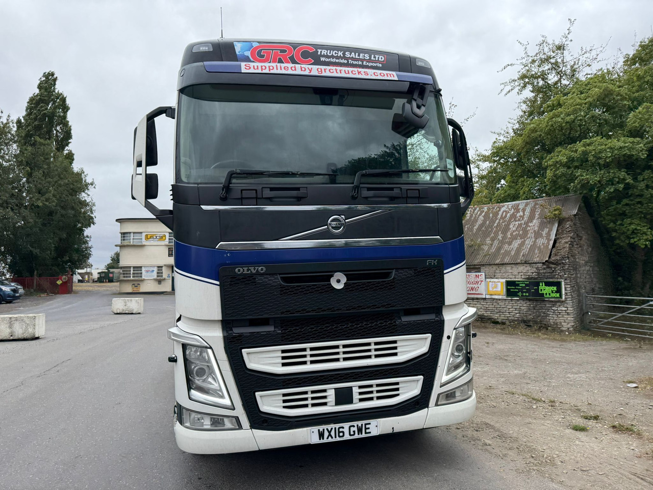 2016 Volvo FH 460 Tractor Unit - Vetopöytäauto: kuva 2016 Volvo FH 460 Tractor Unit - Vetopöytäauto 2016 Volvo FH 460 Tractor Unit - Vetopöytäauto: kuva 2016 Volvo FH 460 Tractor Unit - Vetopöytäauto