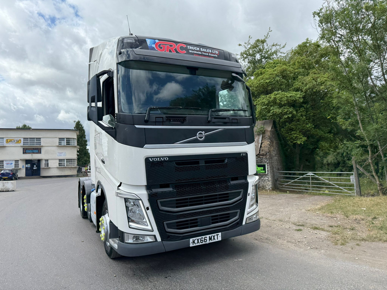 2016 Volvo FH 460 Tractor Unit - Vetopöytäauto: kuva 2016 Volvo FH 460 Tractor Unit - Vetopöytäauto 2016 Volvo FH 460 Tractor Unit - Vetopöytäauto: kuva 2016 Volvo FH 460 Tractor Unit - Vetopöytäauto