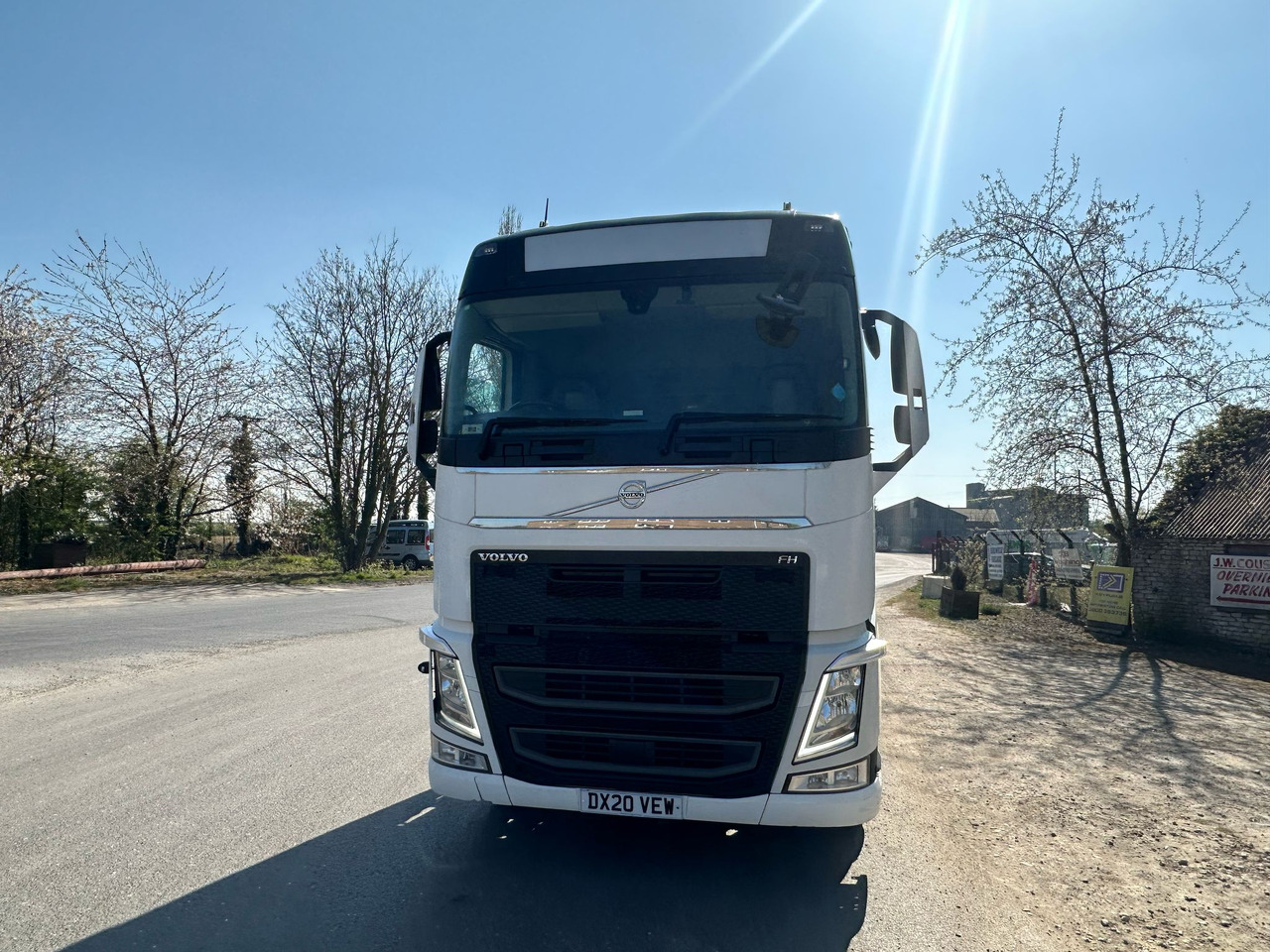 2020 Volvo FH 460 Tractor Unit - Vetopöytäauto: kuva 2020 Volvo FH 460 Tractor Unit - Vetopöytäauto 2020 Volvo FH 460 Tractor Unit - Vetopöytäauto: kuva 2020 Volvo FH 460 Tractor Unit - Vetopöytäauto