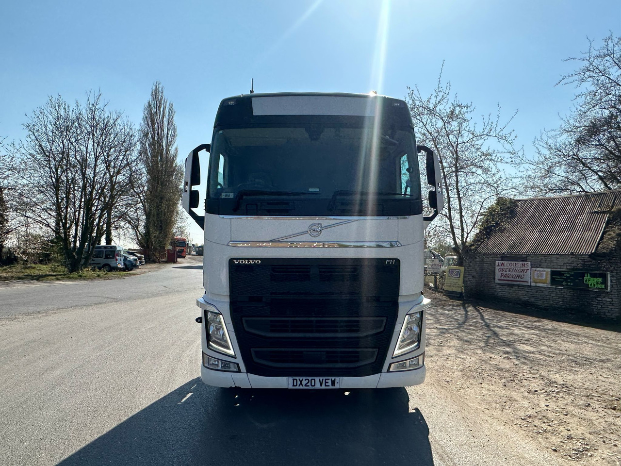 2020 Volvo FH 460 Tractor Unit - Vetopöytäauto: kuva 2020 Volvo FH 460 Tractor Unit - Vetopöytäauto 2020 Volvo FH 460 Tractor Unit - Vetopöytäauto: kuva 2020 Volvo FH 460 Tractor Unit - Vetopöytäauto