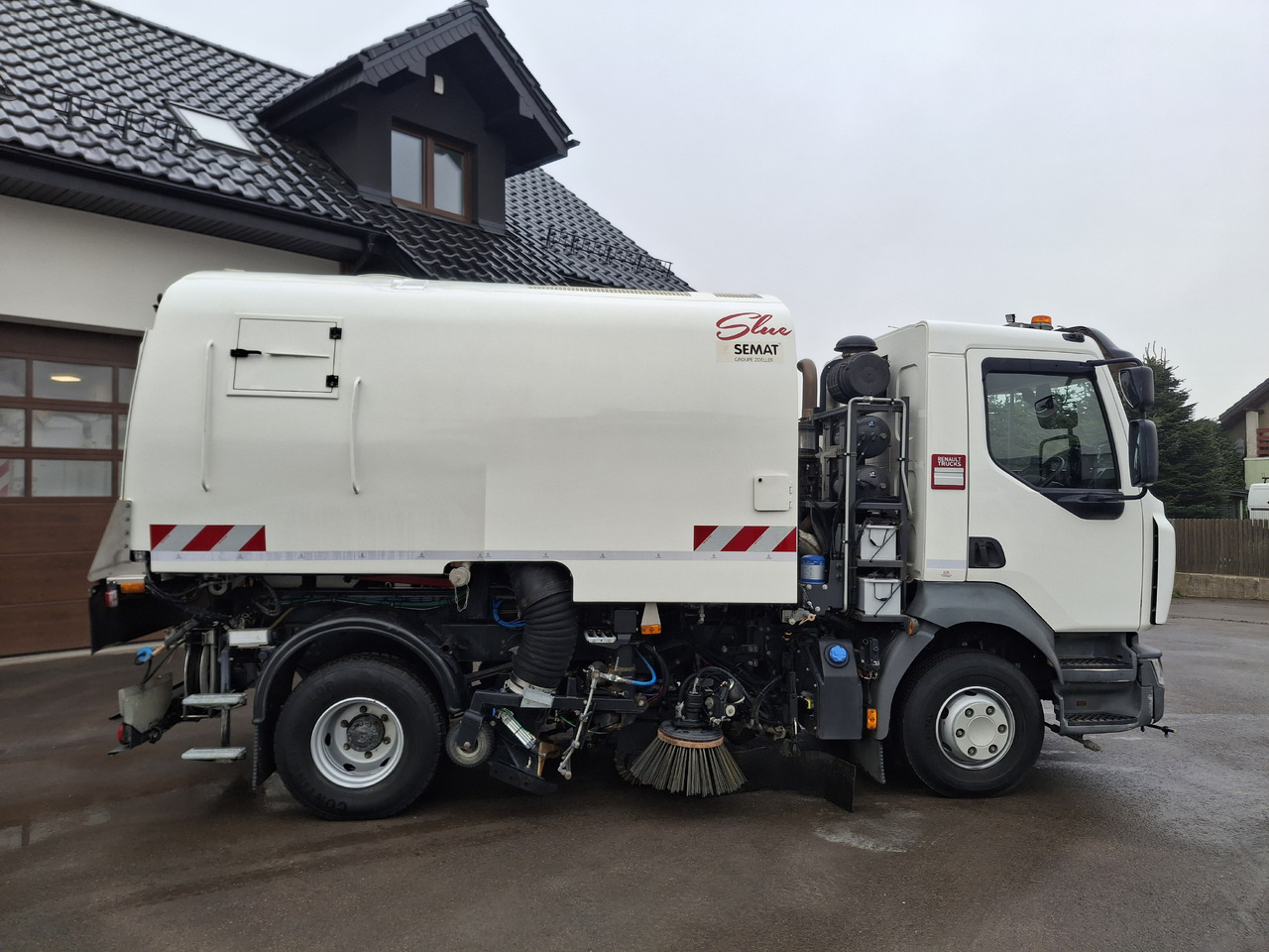 RENAULT D12 Zamiatarka Kehrmaschine SEMAT Zoeller Faun Karcher Euro 6 PM10 L/R 2017r - Lakaisuauto: kuva RENAULT D12 Zamiatarka Kehrmaschine SEMAT Zoeller Faun Karcher Euro 6 PM10 L/R 2017r - Lakaisuauto RENAULT D12 Zamiatarka Kehrmaschine SEMAT Zoeller Faun Karcher Euro 6 PM10 L/R 2017r - Lakaisuauto: kuva RENAULT D12 Zamiatarka Kehrmaschine SEMAT Zoeller Faun Karcher Euro 6 PM10 L/R 2017r - Lakaisuauto