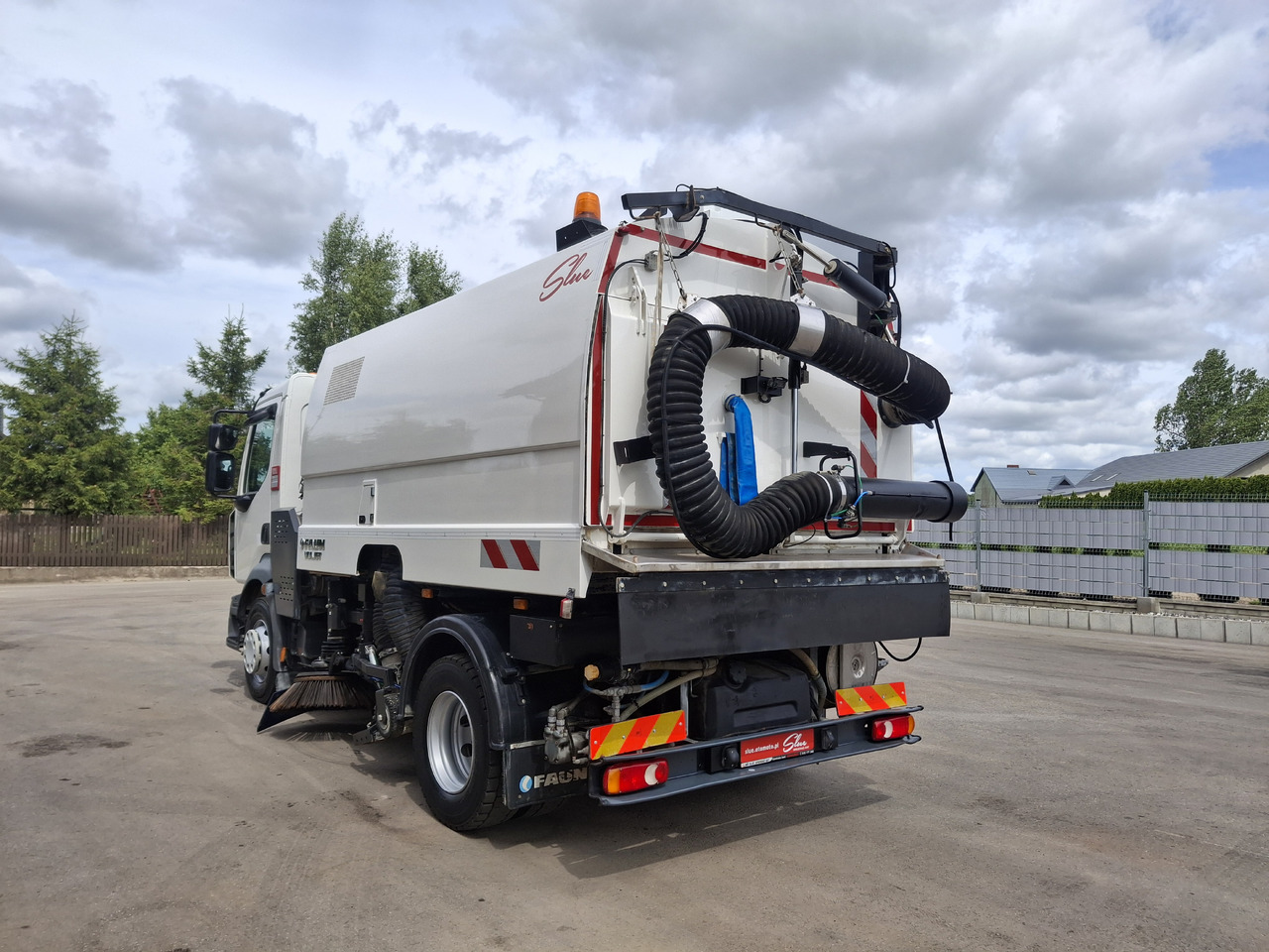 RENAULT D16 Zamiatarka Kehrmaschine FAUN Euro 6 PM10 Szczotki L/R Karcher Rura Do Liści 2 Motoren - Lakaisuauto: kuva RENAULT D16 Zamiatarka Kehrmaschine FAUN Euro 6 PM10 Szczotki L/R Karcher Rura Do Liści 2 Motoren - Lakaisuauto RENAULT D16 Zamiatarka Kehrmaschine FAUN Euro 6 PM10 Szczotki L/R Karcher Rura Do Liści 2 Motoren - Lakaisuauto: kuva RENAULT D16 Zamiatarka Kehrmaschine FAUN Euro 6 PM10 Szczotki L/R Karcher Rura Do Liści 2 Motoren - Lakaisuauto