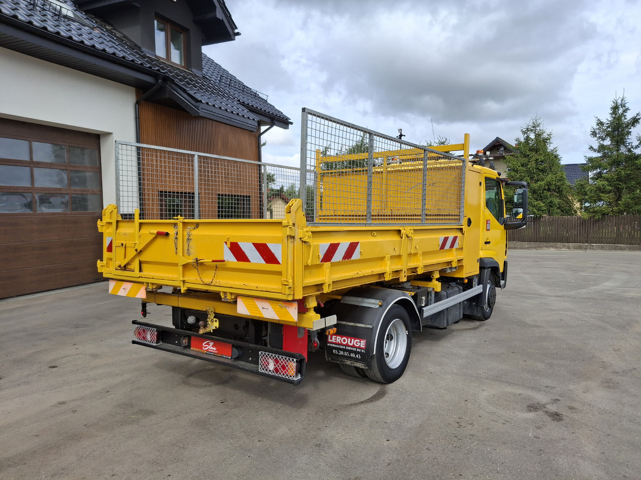 RENAULT D7.5 Wywrotka Kipper 3 Stronna 2015r 84 Tyś KM - Kippiauto kuorma-auto: kuva RENAULT D7.5 Wywrotka Kipper 3 Stronna 2015r 84 Tyś KM - Kippiauto kuorma-auto RENAULT D7.5 Wywrotka Kipper 3 Stronna 2015r 84 Tyś KM - Kippiauto kuorma-auto: kuva RENAULT D7.5 Wywrotka Kipper 3 Stronna 2015r 84 Tyś KM - Kippiauto kuorma-auto