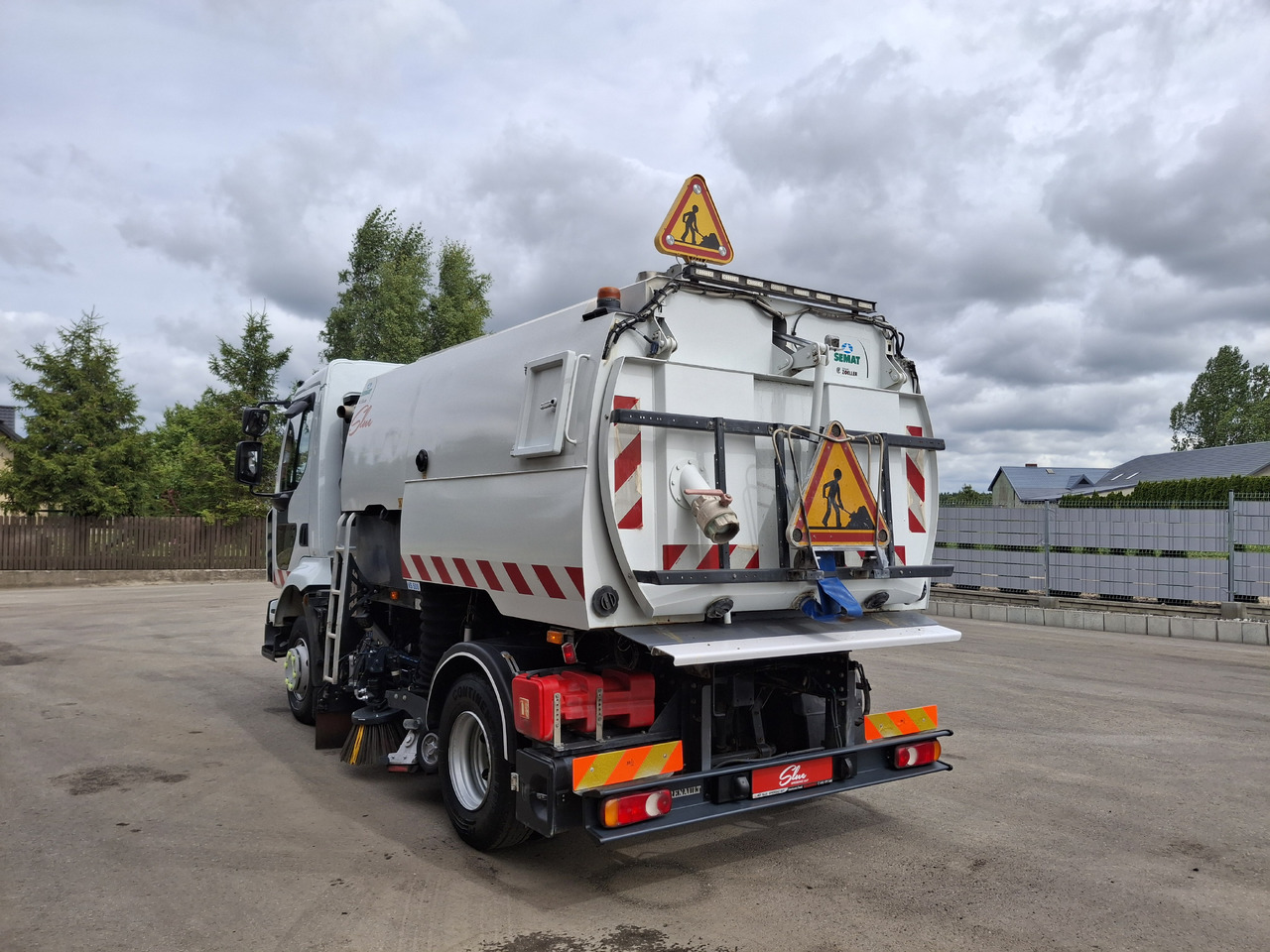 RENAULT Midlum 220 Zamiatarka Johnston VS500 Szczotki L/R Obie Strony Napęd Hydrostatyczny 2012r - Lakaisuauto: kuva RENAULT Midlum 220 Zamiatarka Johnston VS500 Szczotki L/R Obie Strony Napęd Hydrostatyczny 2012r - Lakaisuauto RENAULT Midlum 220 Zamiatarka Johnston VS500 Szczotki L/R Obie Strony Napęd Hydrostatyczny 2012r - Lakaisuauto: kuva RENAULT Midlum 220 Zamiatarka Johnston VS500 Szczotki L/R Obie Strony Napęd Hydrostatyczny 2012r - Lakaisuauto