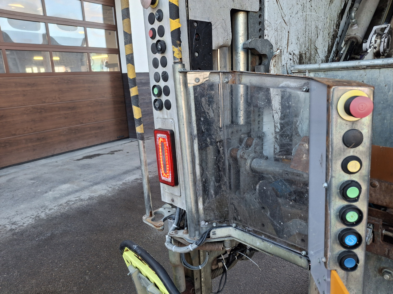 Renault D26 Śmieciarka Mullwagen Environnement VR5 LEV Euro 6 - Roska-auto: kuva Renault D26 Śmieciarka Mullwagen Environnement VR5 LEV Euro 6 - Roska-auto Renault D26 Śmieciarka Mullwagen Environnement VR5 LEV Euro 6 - Roska-auto: kuva Renault D26 Śmieciarka Mullwagen Environnement VR5 LEV Euro 6 - Roska-auto