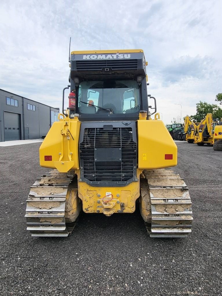 Komatsu D 51 EXi/PXi-24 - Puskutraktori: kuva Komatsu D 51 EXi/PXi-24 - Puskutraktori Komatsu D 51 EXi/PXi-24 - Puskutraktori: kuva Komatsu D 51 EXi/PXi-24 - Puskutraktori