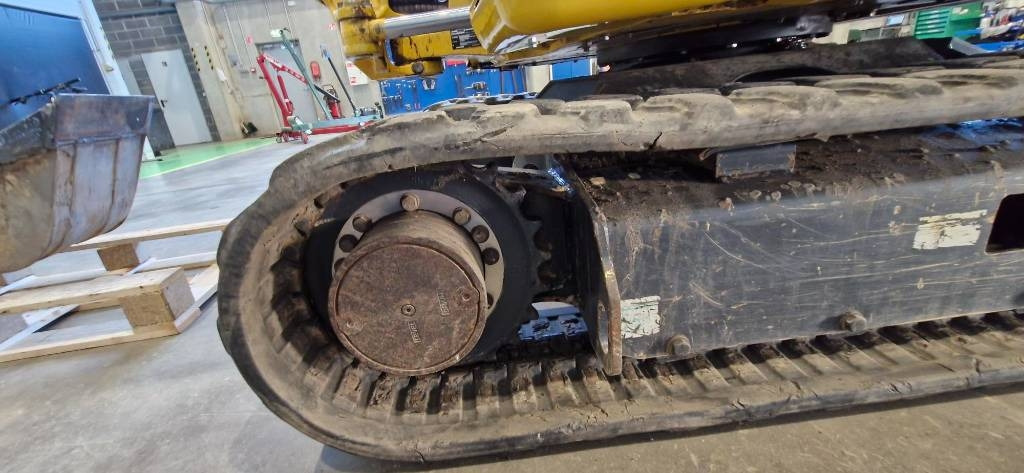 Komatsu PC 26 MR - Minikuormaaja: kuva Komatsu PC 26 MR - Minikuormaaja Komatsu PC 26 MR - Minikuormaaja: kuva Komatsu PC 26 MR - Minikuormaaja