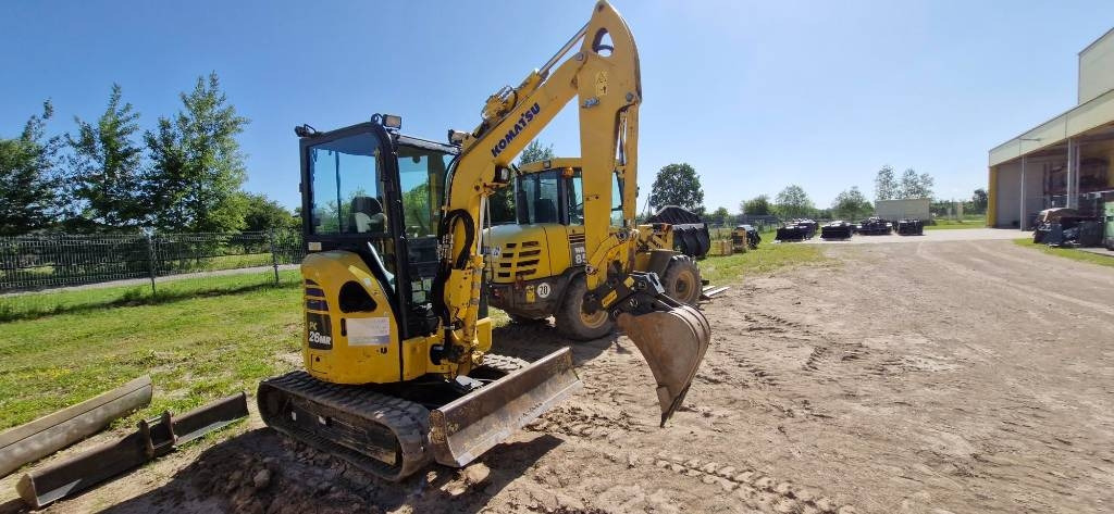 Komatsu PC 26 MR - Minikuormaaja: kuva Komatsu PC 26 MR - Minikuormaaja Komatsu PC 26 MR - Minikuormaaja: kuva Komatsu PC 26 MR - Minikuormaaja