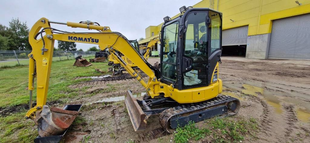 Komatsu PC 30 MR-5 - Minikuormaaja: kuva Komatsu PC 30 MR-5 - Minikuormaaja Komatsu PC 30 MR-5 - Minikuormaaja: kuva Komatsu PC 30 MR-5 - Minikuormaaja