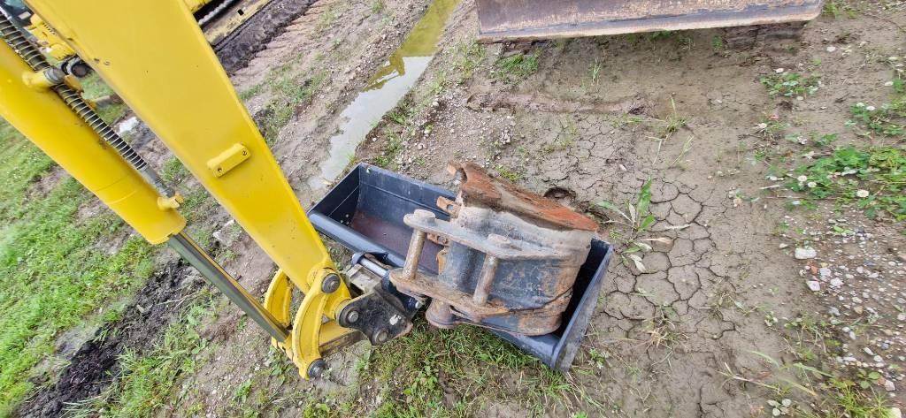Komatsu PC 30 MR-5 - Minikuormaaja: kuva Komatsu PC 30 MR-5 - Minikuormaaja Komatsu PC 30 MR-5 - Minikuormaaja: kuva Komatsu PC 30 MR-5 - Minikuormaaja